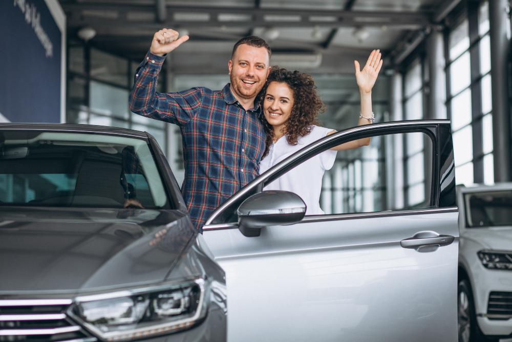 young-family-buying-car-car-showroom